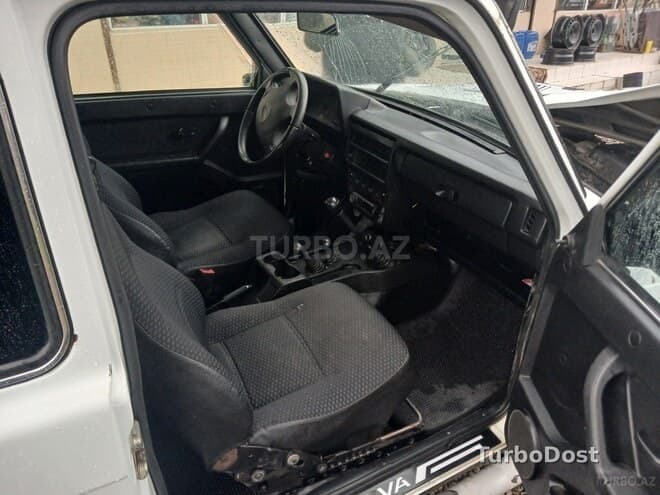 LADA (VAZ) Niva 2013