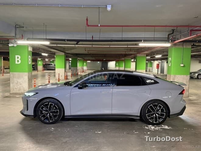 Changan Qiyuan A06 2023