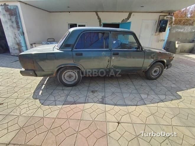 LADA (VAZ) 2107 2011