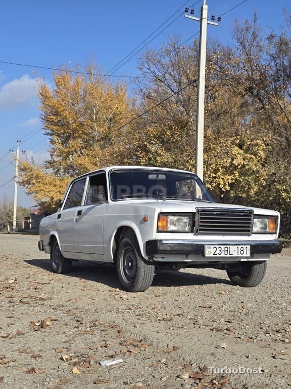 LADA (VAZ) 2107 2010