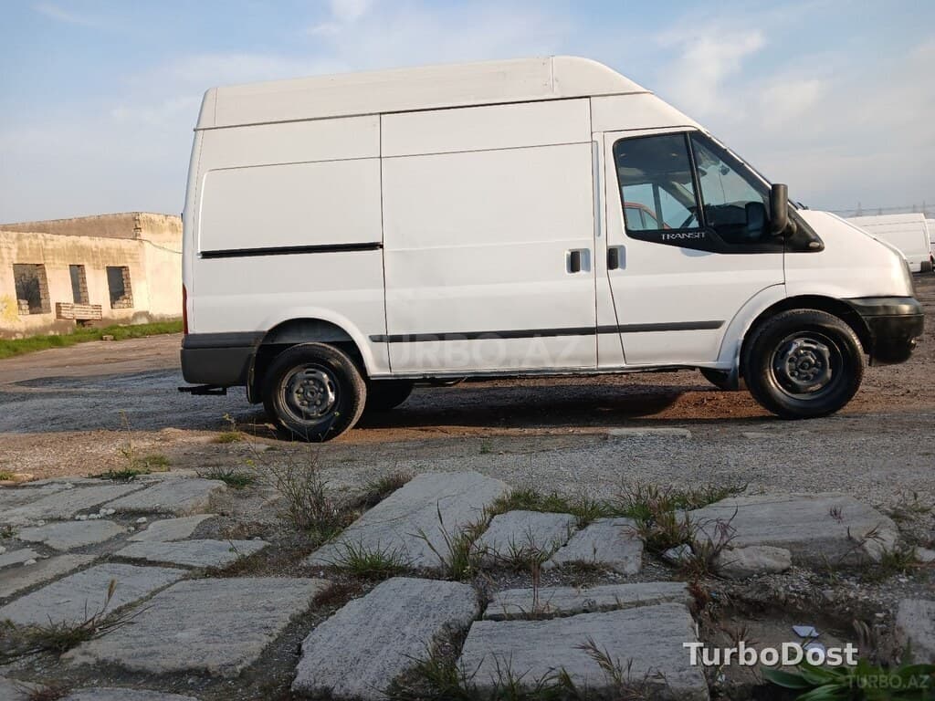 Ford Transit 2010