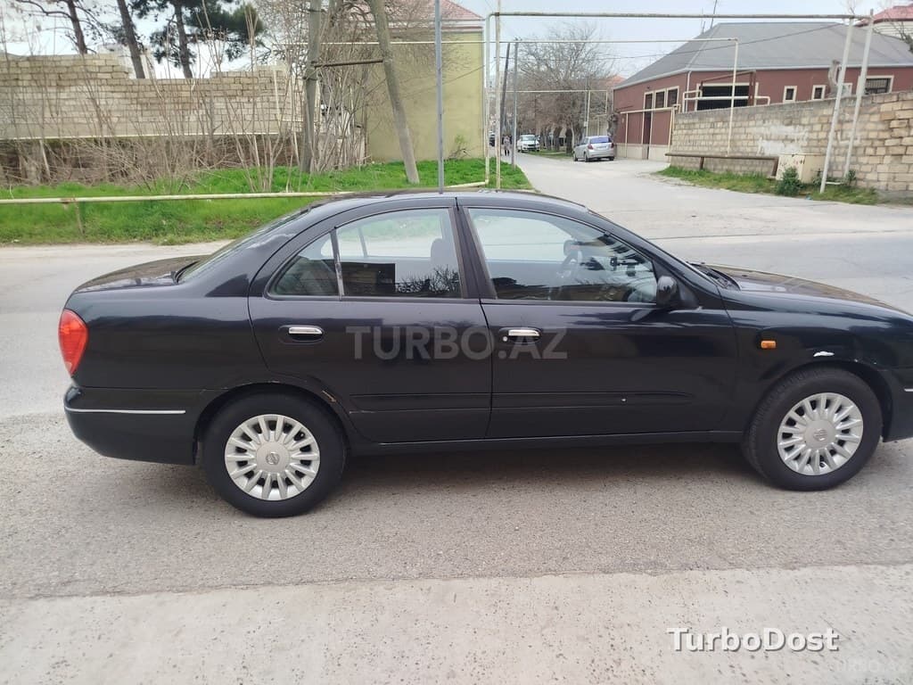 Nissan Sunny 2008