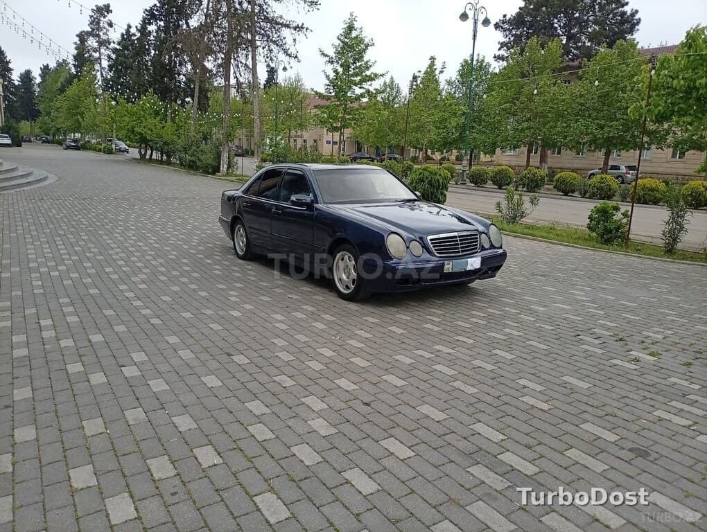Mercedes E 220 1999