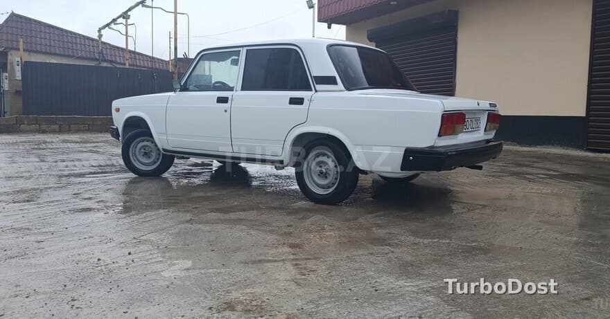 LADA (VAZ) 2107 2005