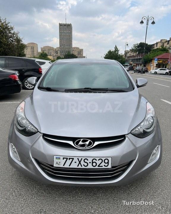 Hyundai Elantra 2012
