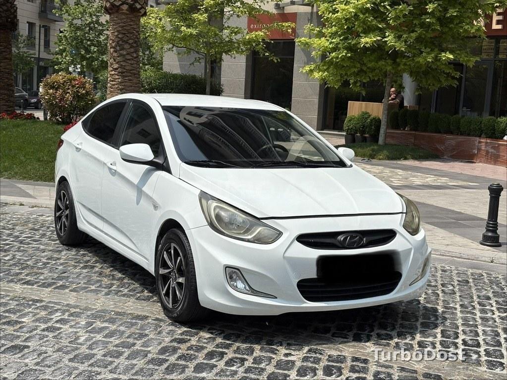 Hyundai Accent 2011
