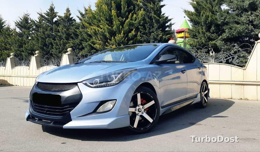 Hyundai Elantra 2012