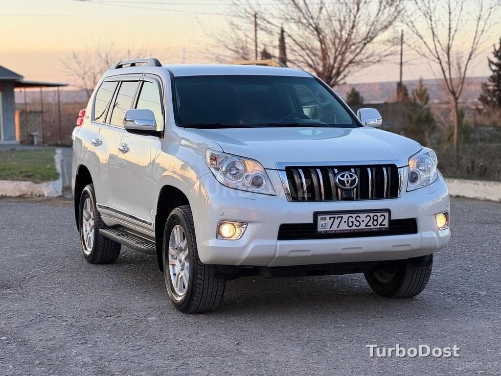 Toyota Land Cruiser Prado 2013