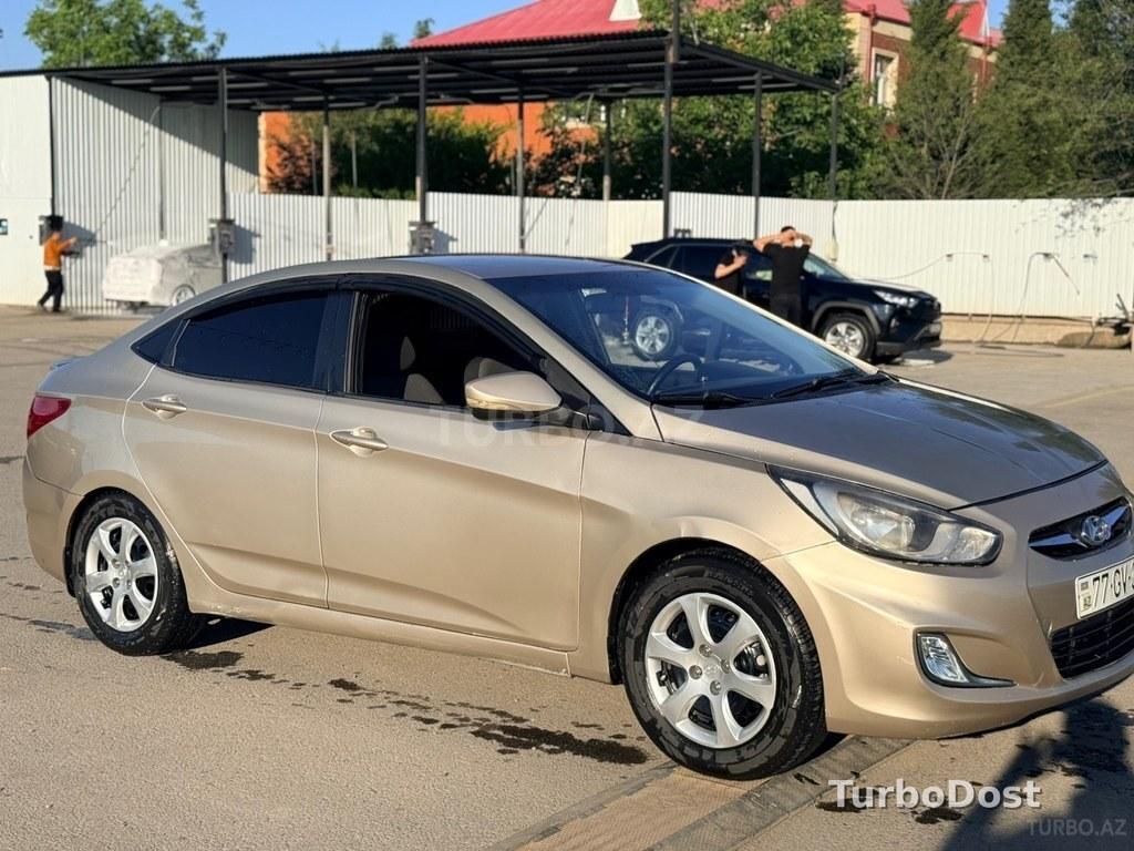 Hyundai Accent 2011