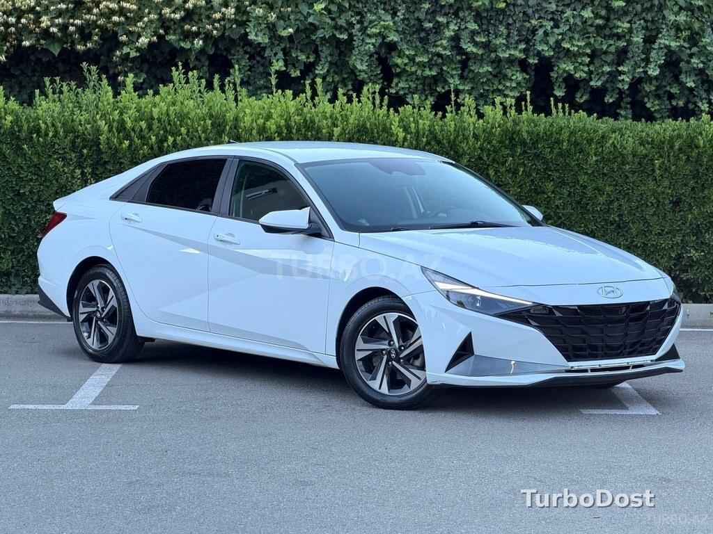 Hyundai Elantra 2021