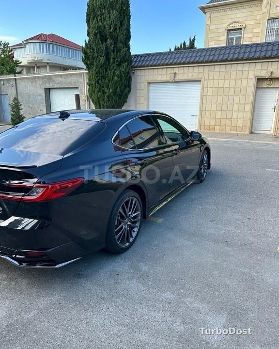 Toyota Camry 2025