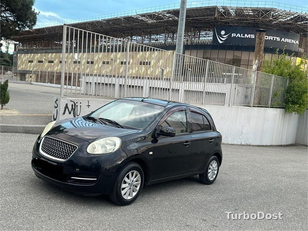 Nissan March 2012