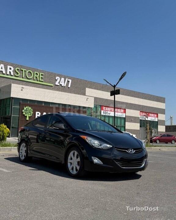 Hyundai Elantra 2012
