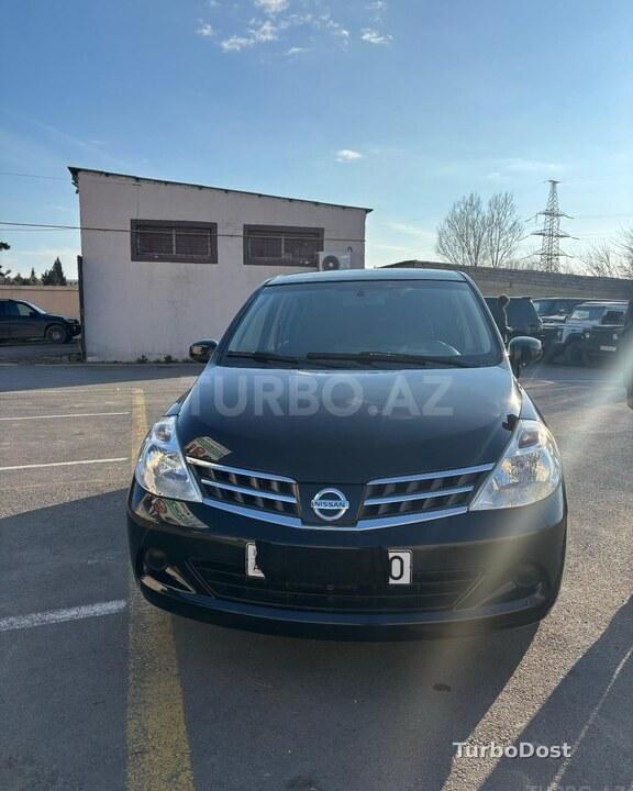 Nissan Tiida 2012