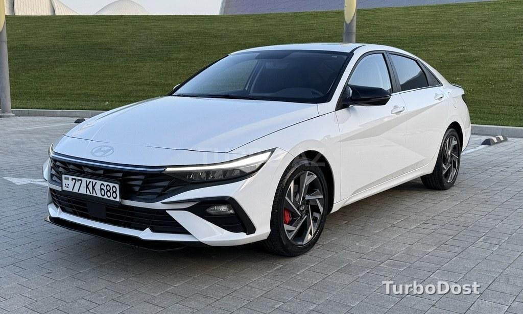 Hyundai Elantra 2024