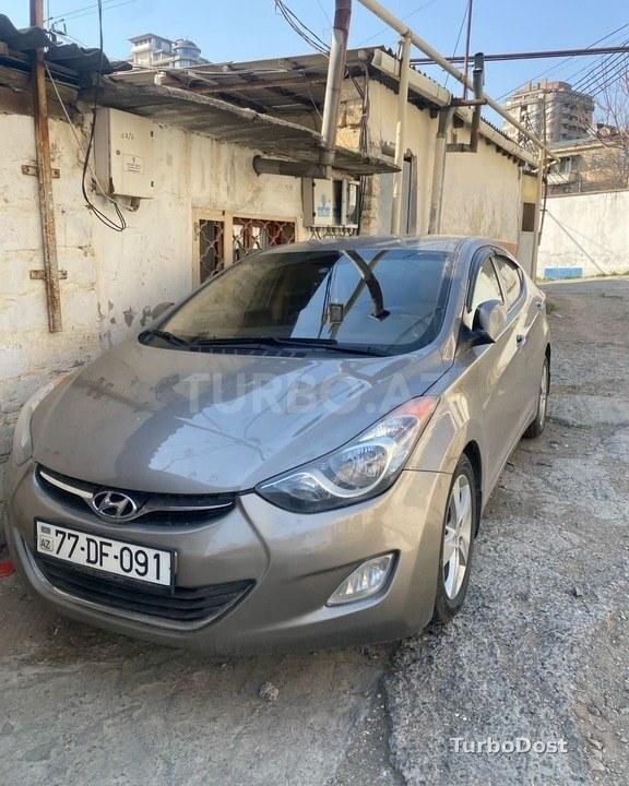 Hyundai Elantra 2013