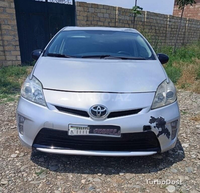 Toyota Prius 2012
