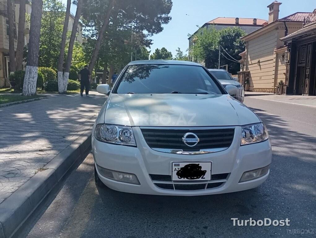 Nissan Sunny 2011