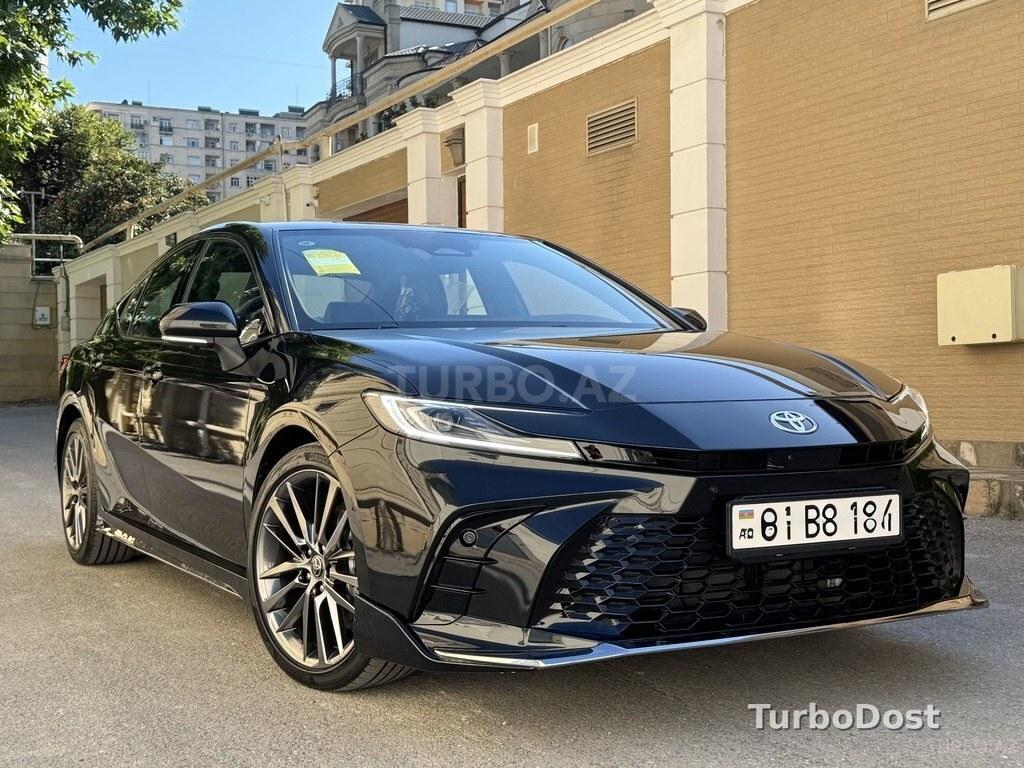 Toyota Camry 2026