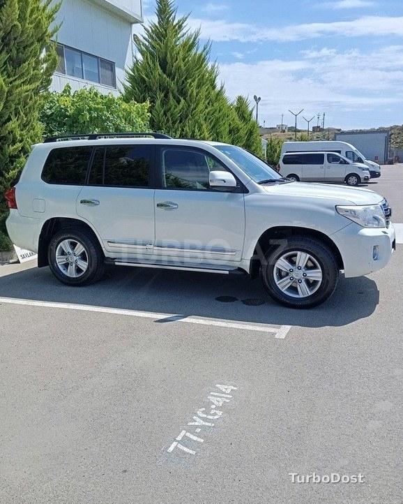 Toyota Land Cruiser 2013