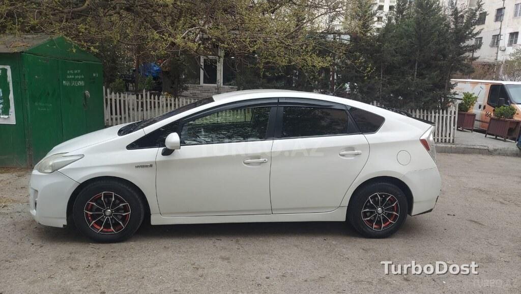 Toyota Prius 2012