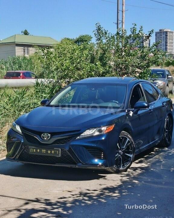 Toyota Camry 2019