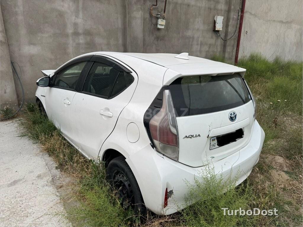 Toyota Aqua 2016
